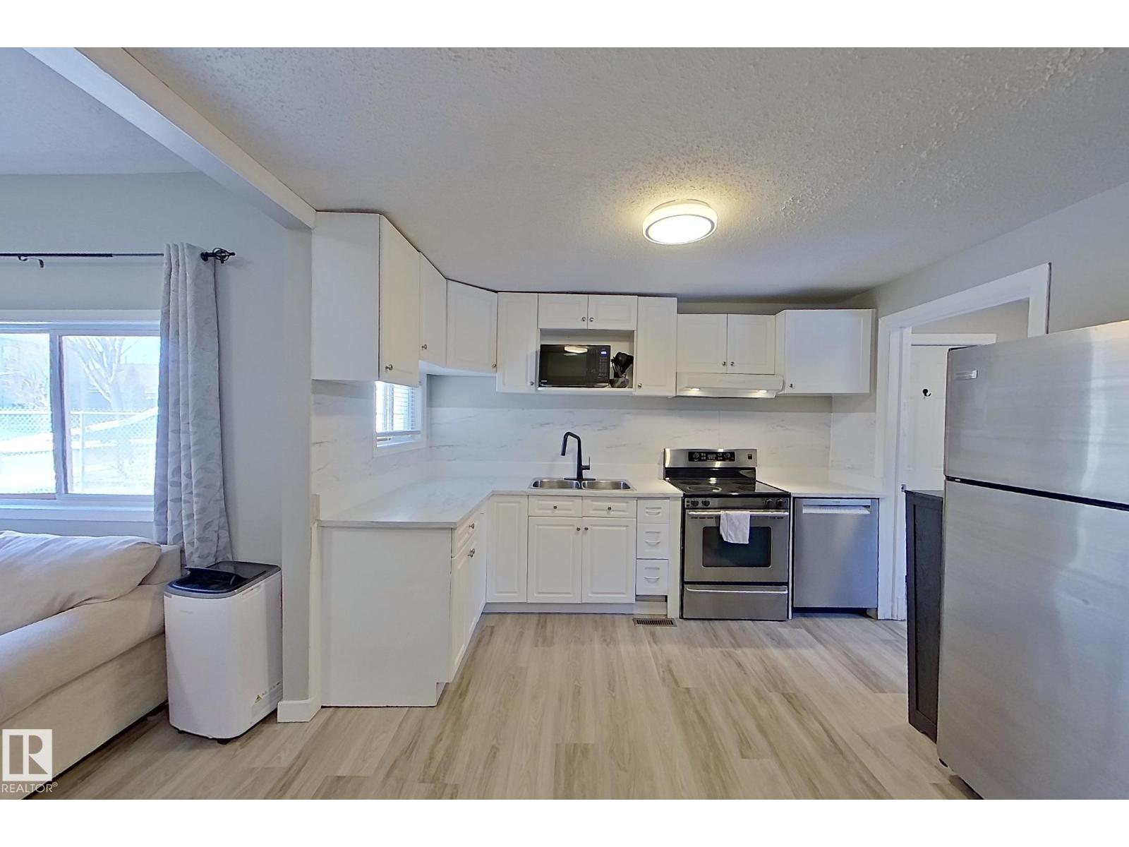 9328 106a Av Nw Property Photo 10