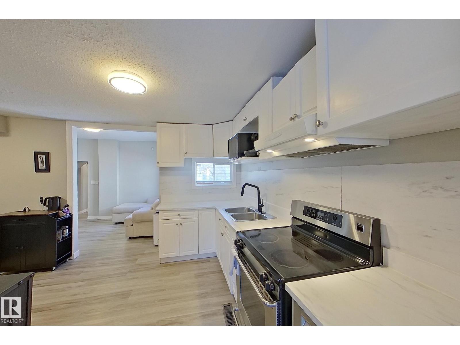 9328 106a Av Nw Property Photo 15