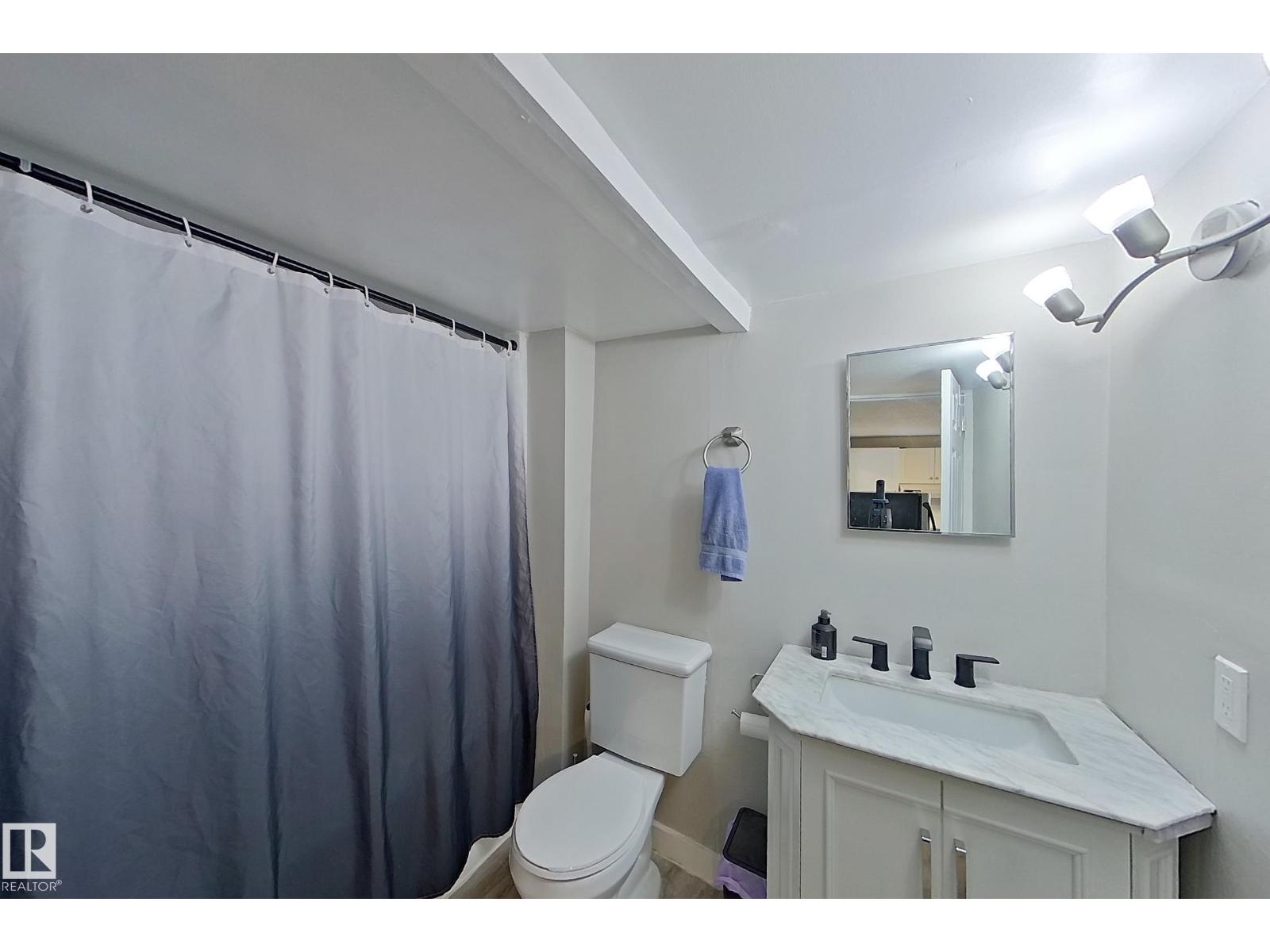 9328 106a Av Nw Property Photo 16