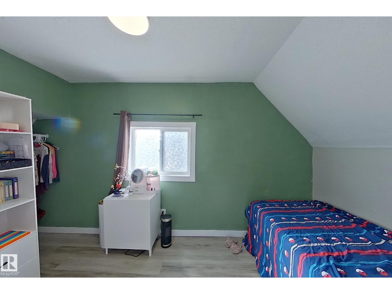 9328 106a Av Nw Property Photo 18
