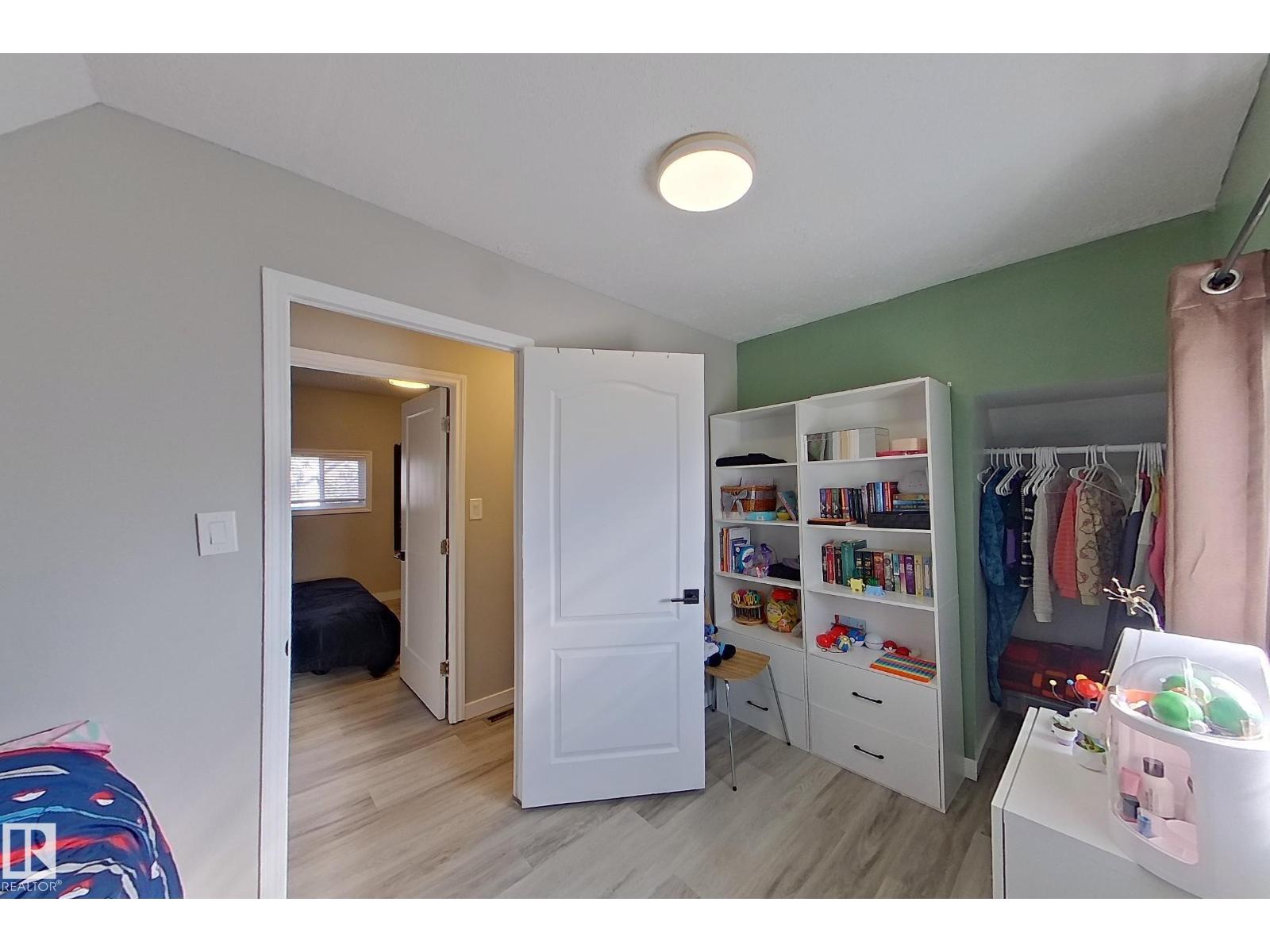 9328 106a Av Nw Property Photo 19