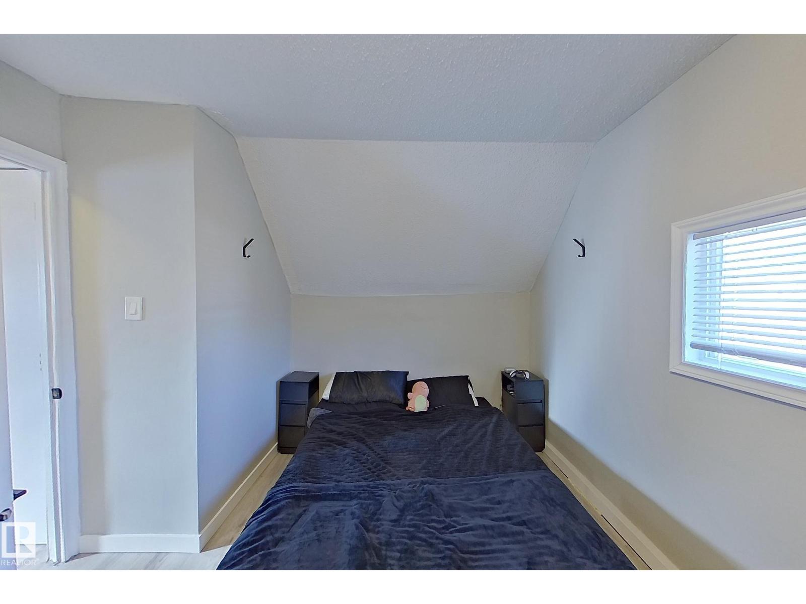9328 106a Av Nw Property Photo 22