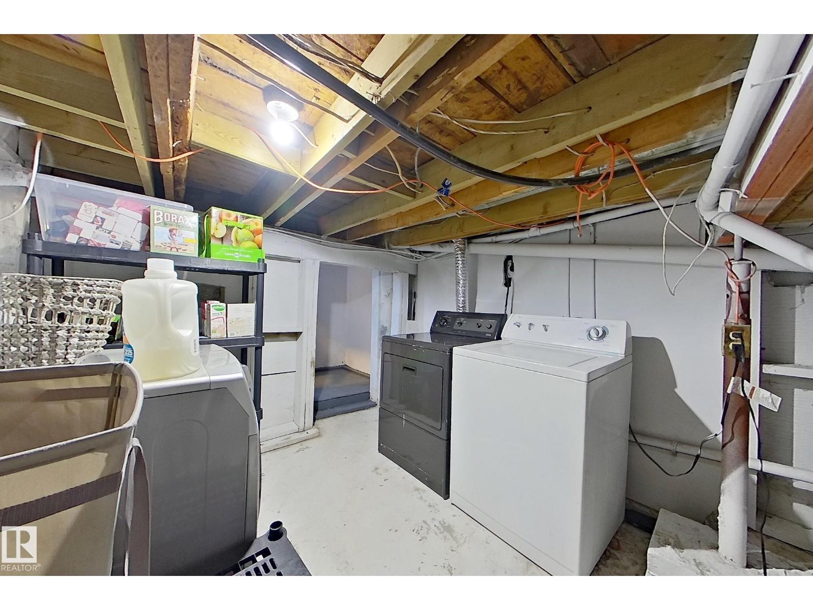 9328 106a Av Nw Property Photo 28