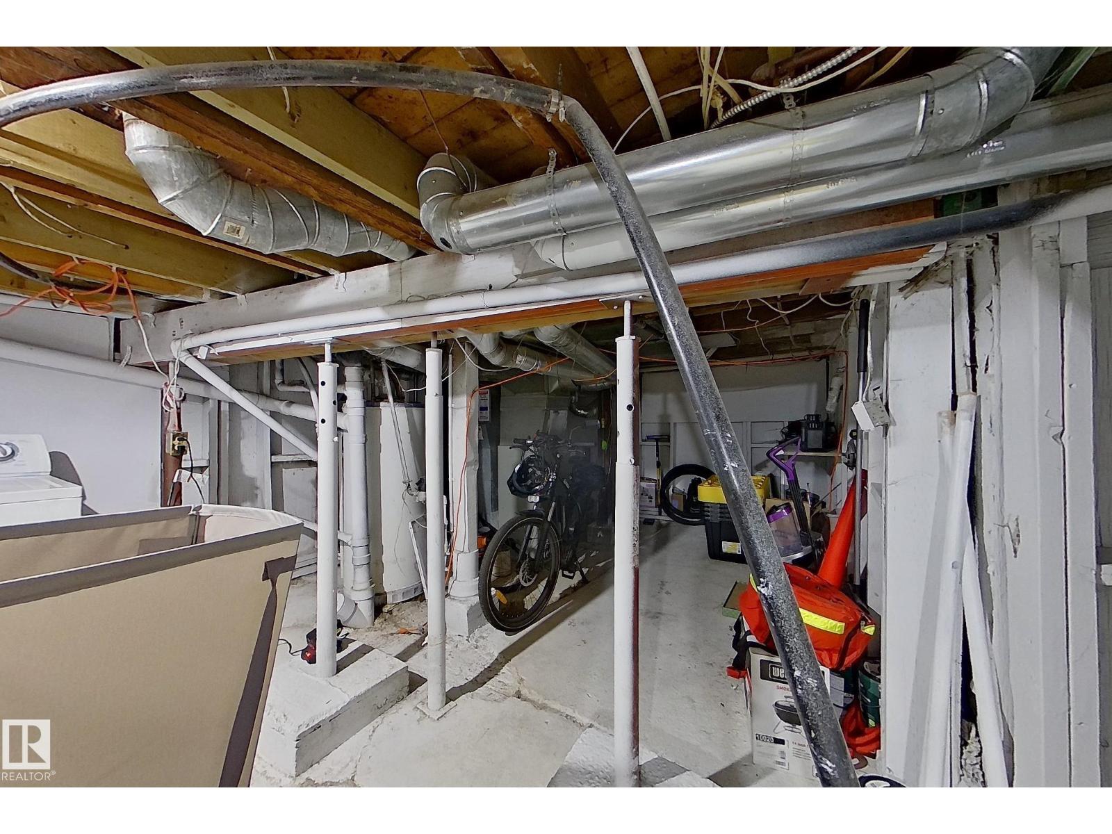 9328 106a Av Nw Property Photo 29