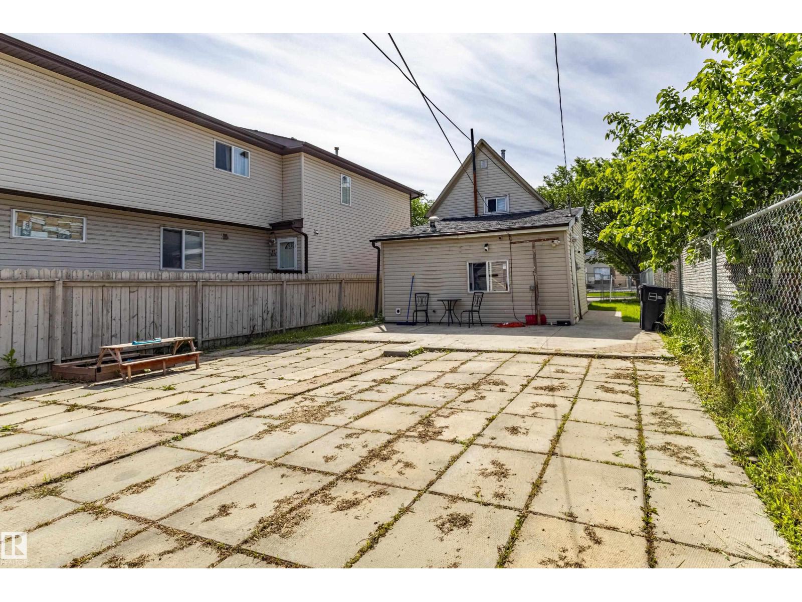 9328 106a Av Nw Property Photo 37