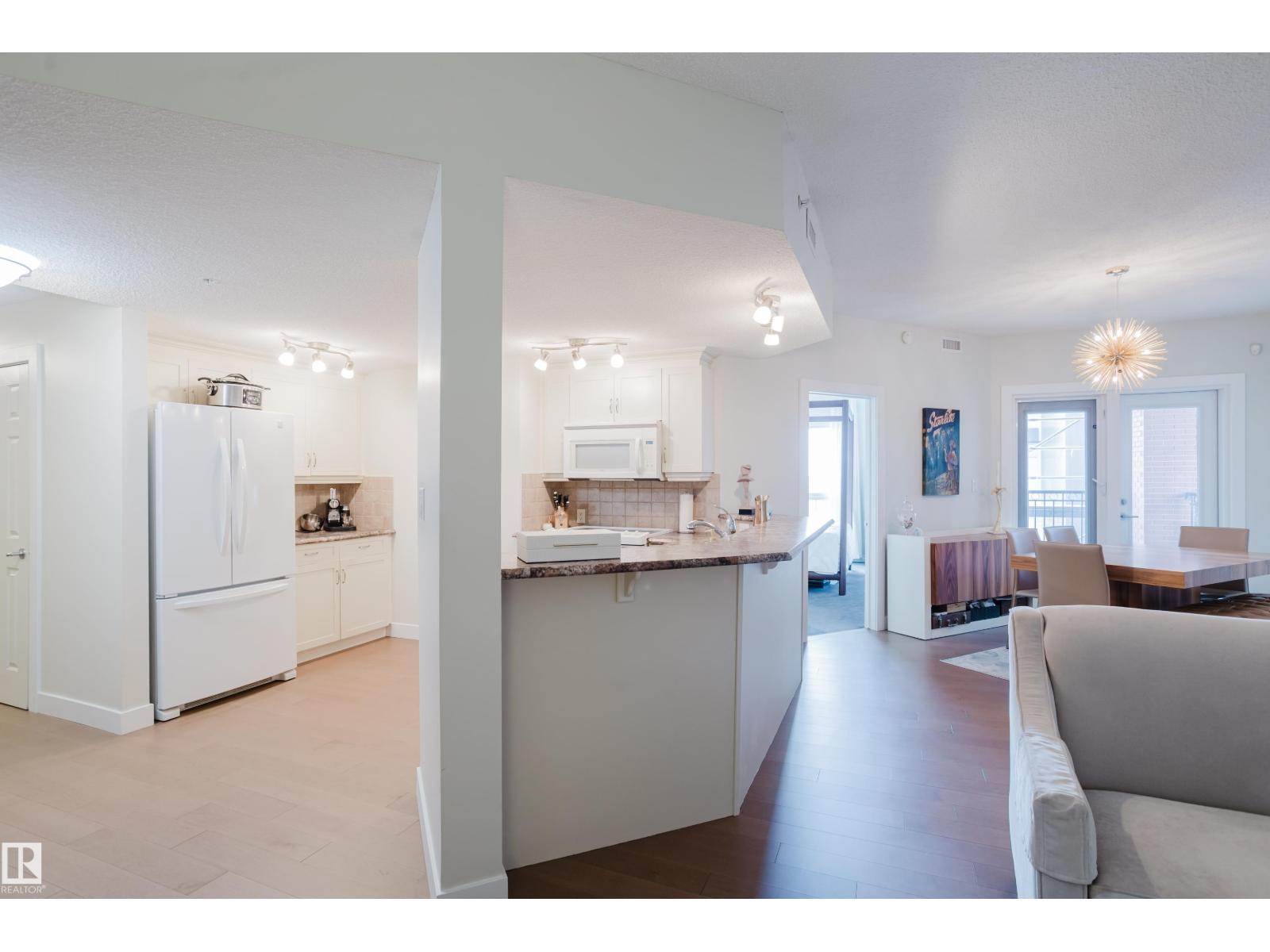 #206 10108 125 St Nw Property Photo 23