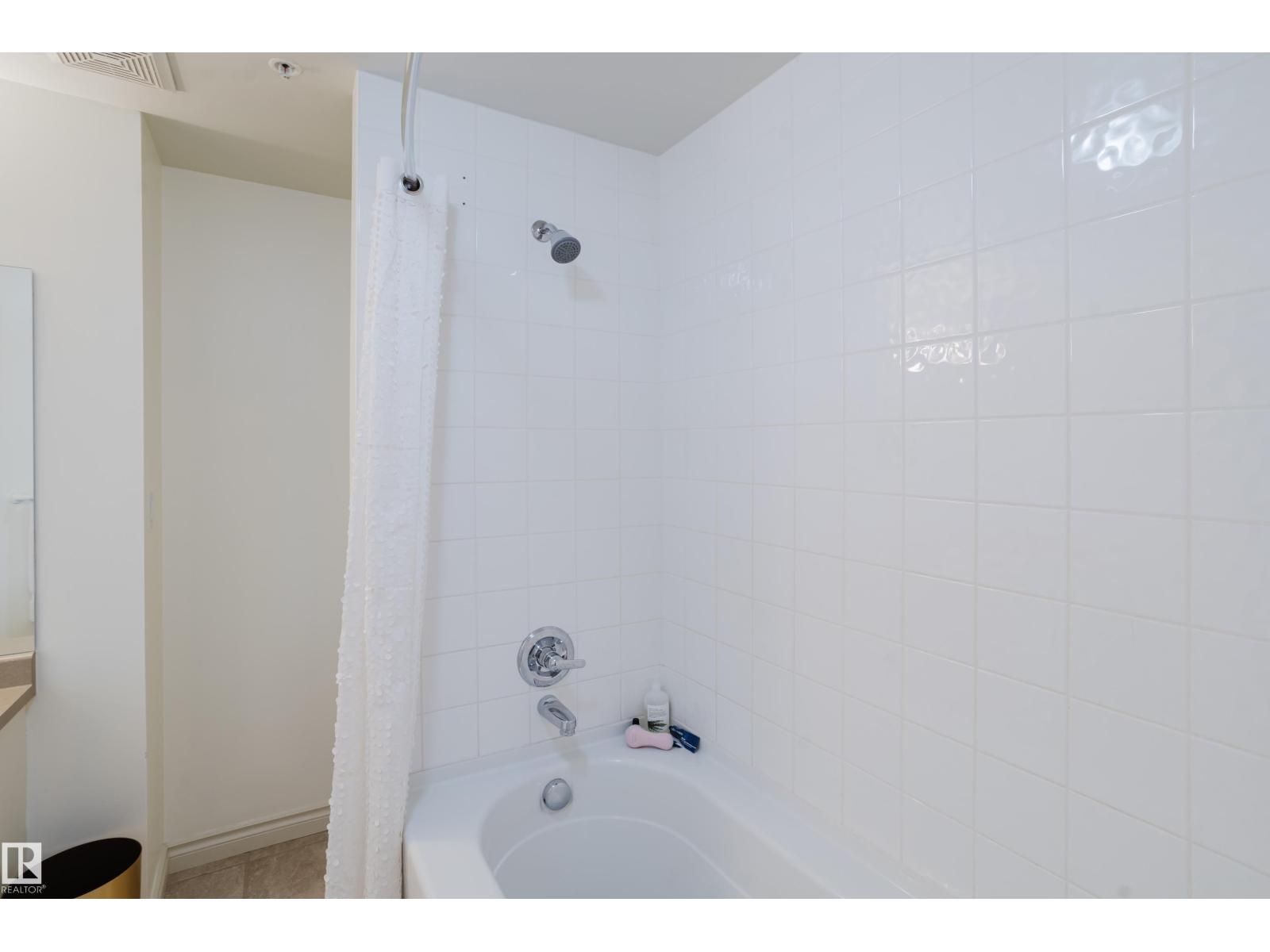 #206 10108 125 St Nw Property Photo 39