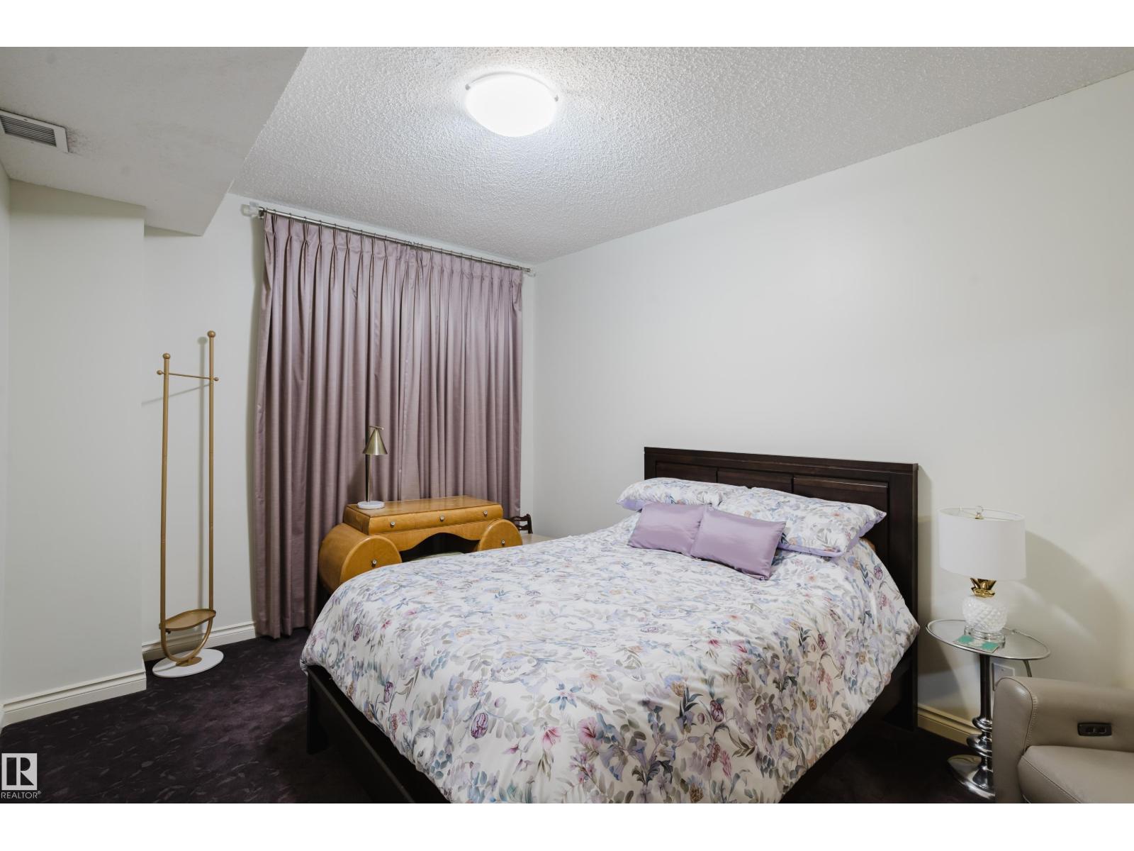 #206 10108 125 St Nw Property Photo 46