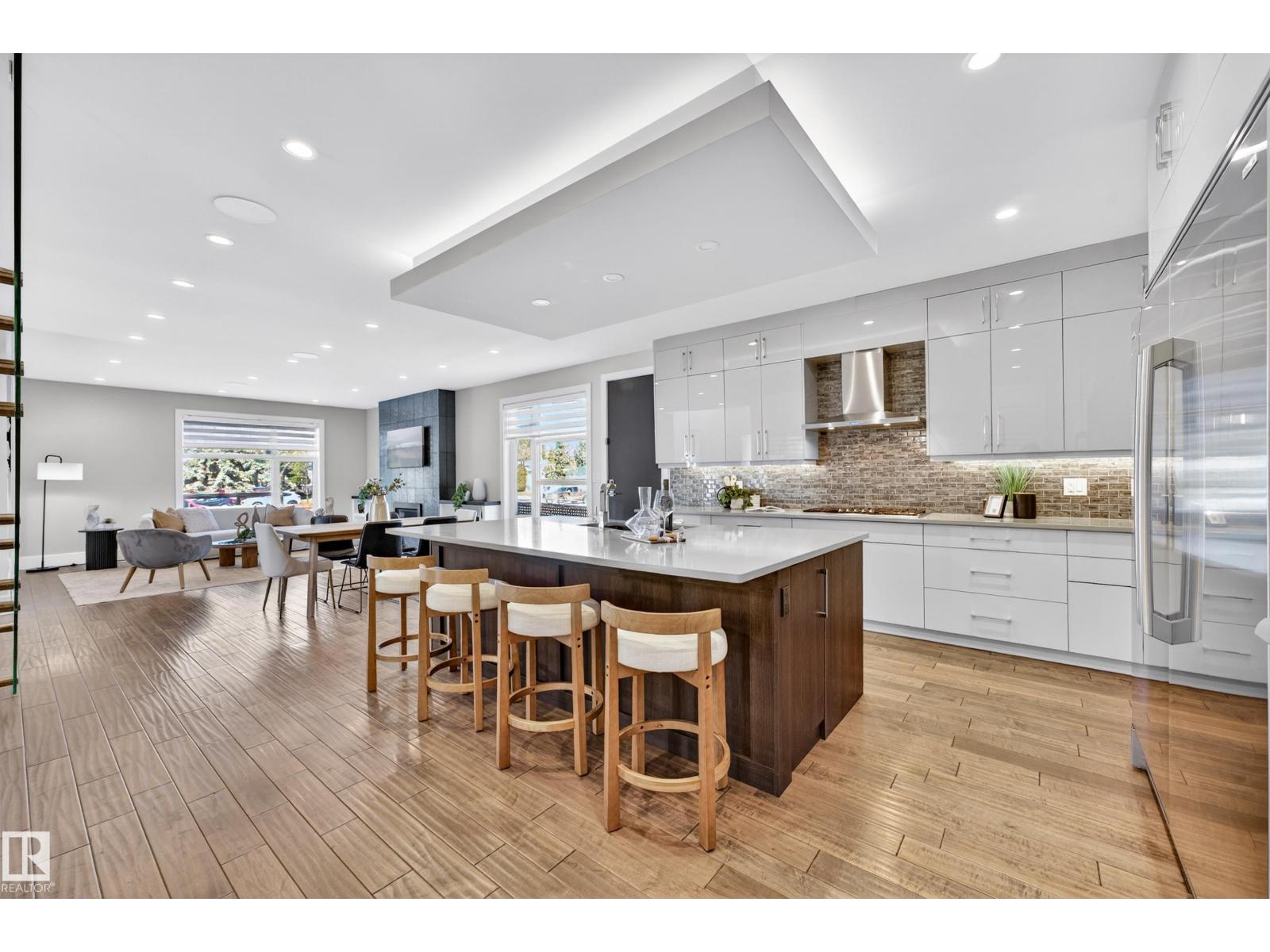 14132 97 AV NW