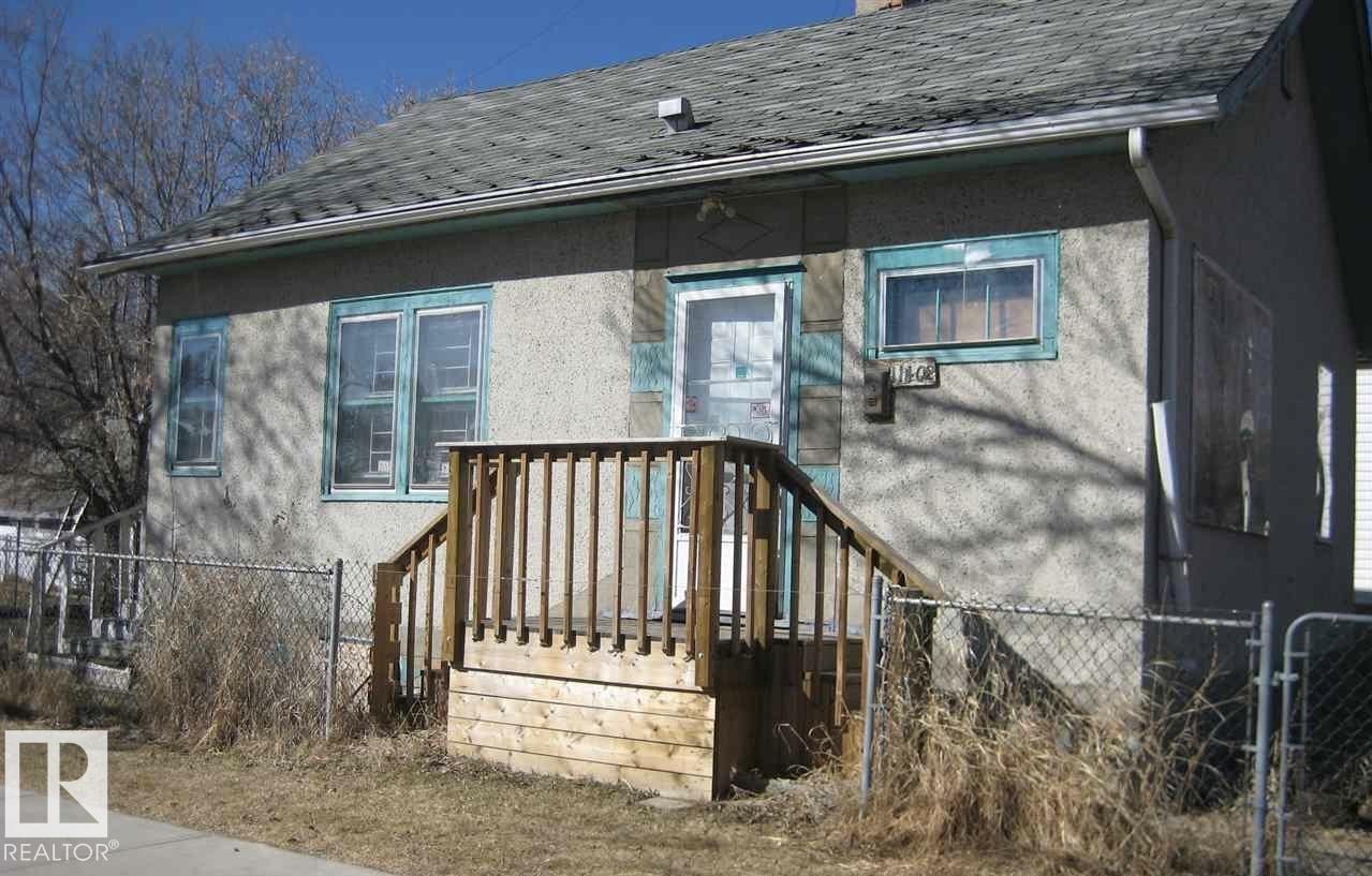 11402 84 ST NW
