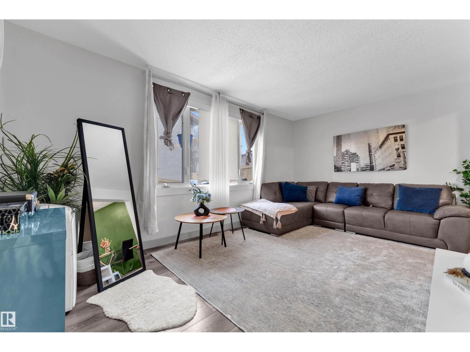 #7 14115 82 ST NW