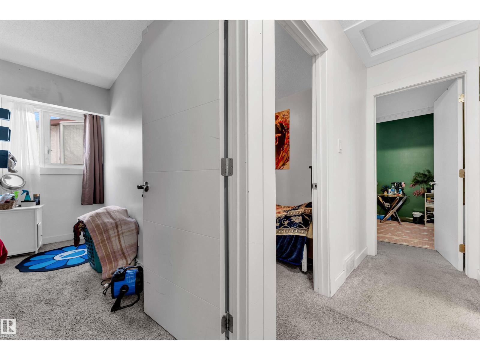 #7 14115 82 St Nw Property Photo 11