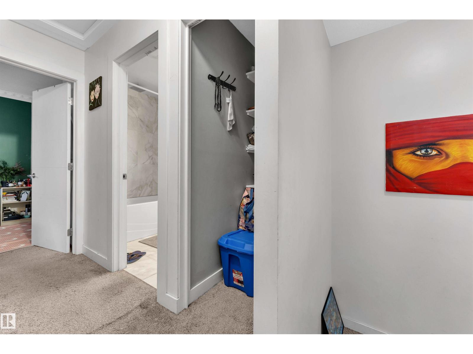 #7 14115 82 St Nw Property Photo 12
