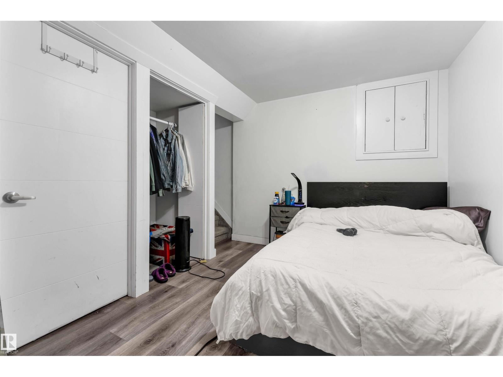 #7 14115 82 St Nw Property Photo 22