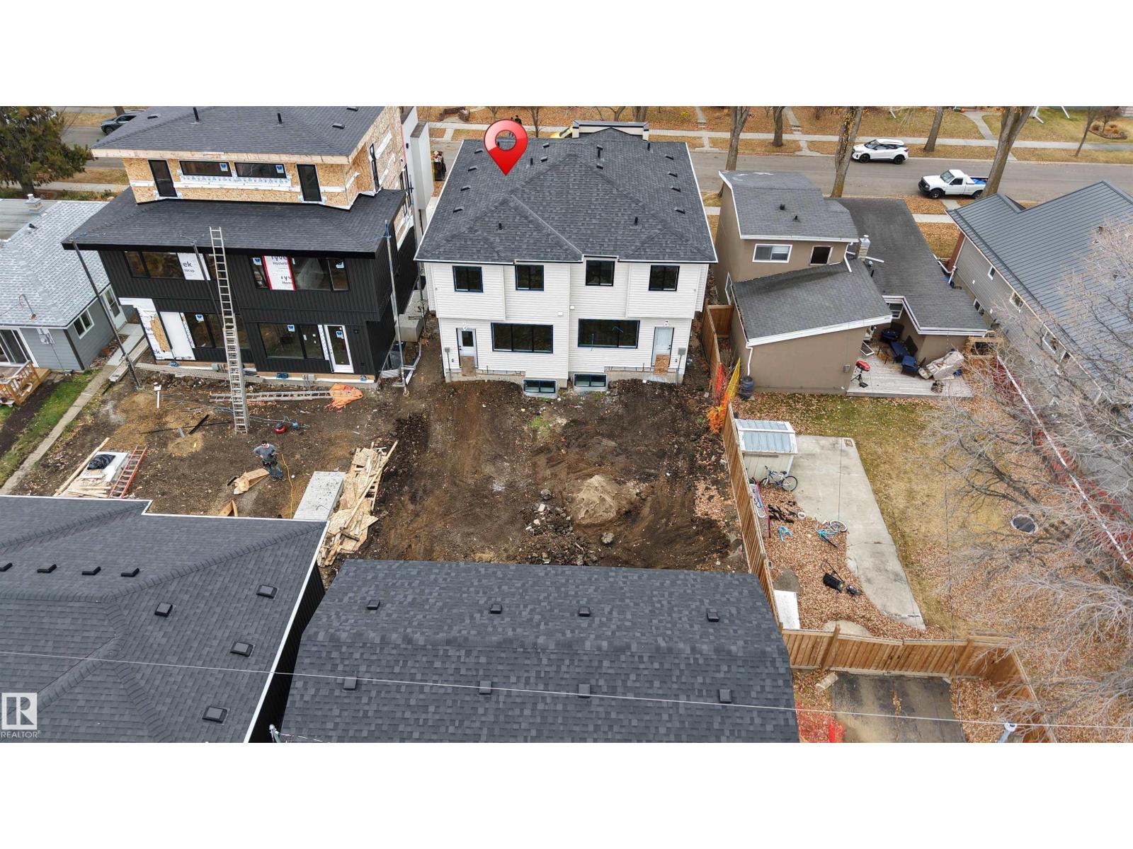7934 77 Av Nw Property Photo 7