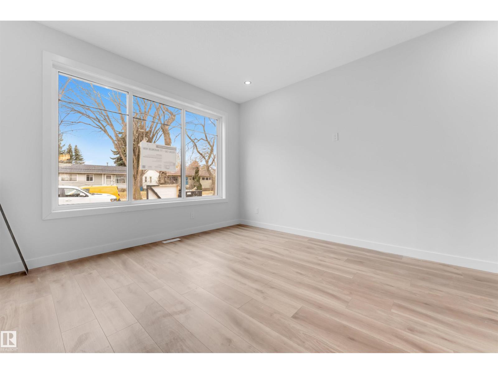 7934 77 Av Nw Property Photo 20