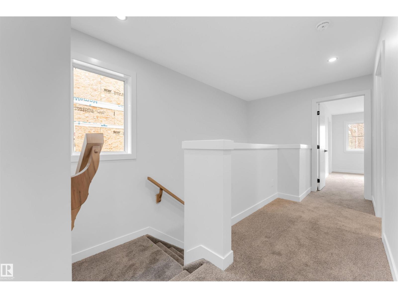 7934 77 Av Nw Property Photo 22