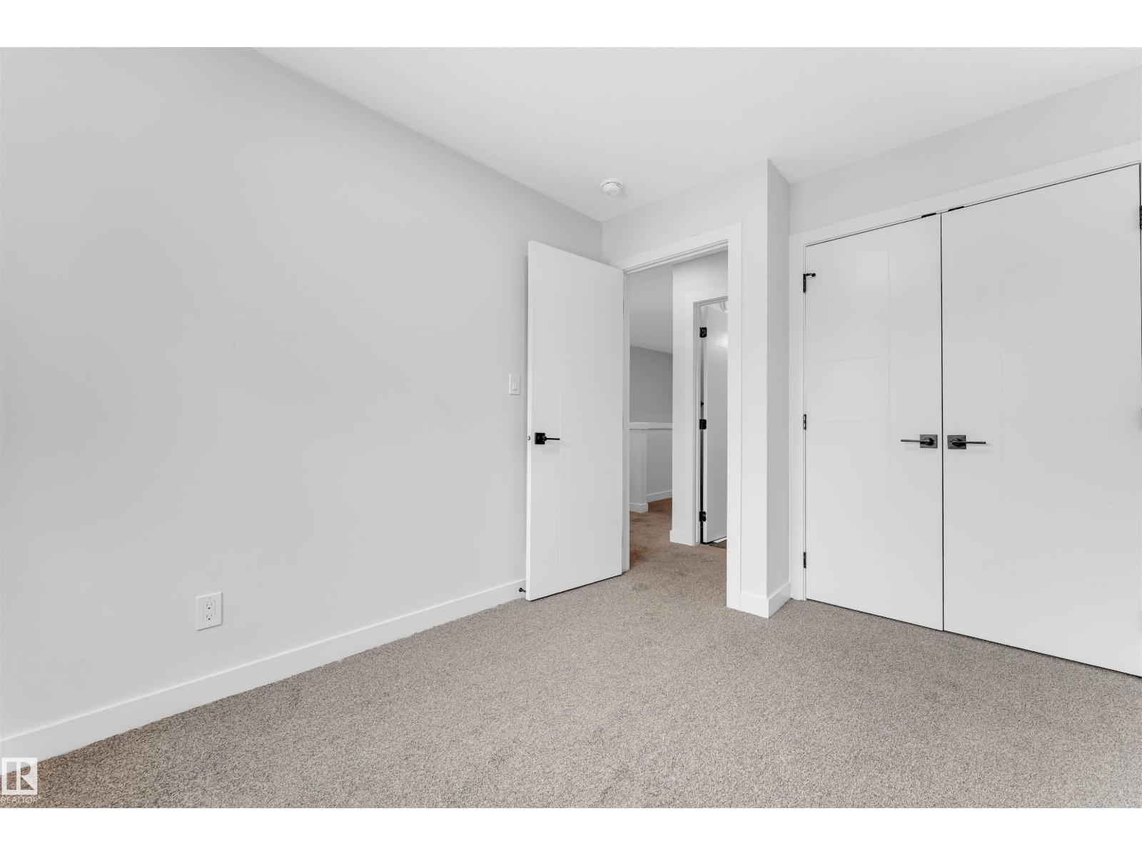 7934 77 Av Nw Property Photo 23