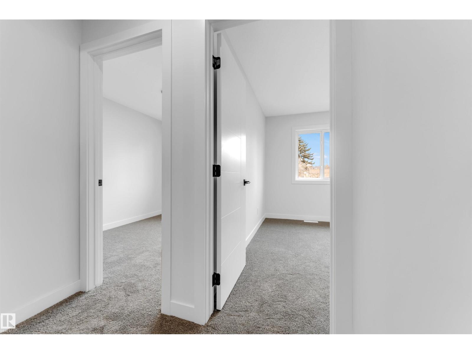 7934 77 Av Nw Property Photo 25