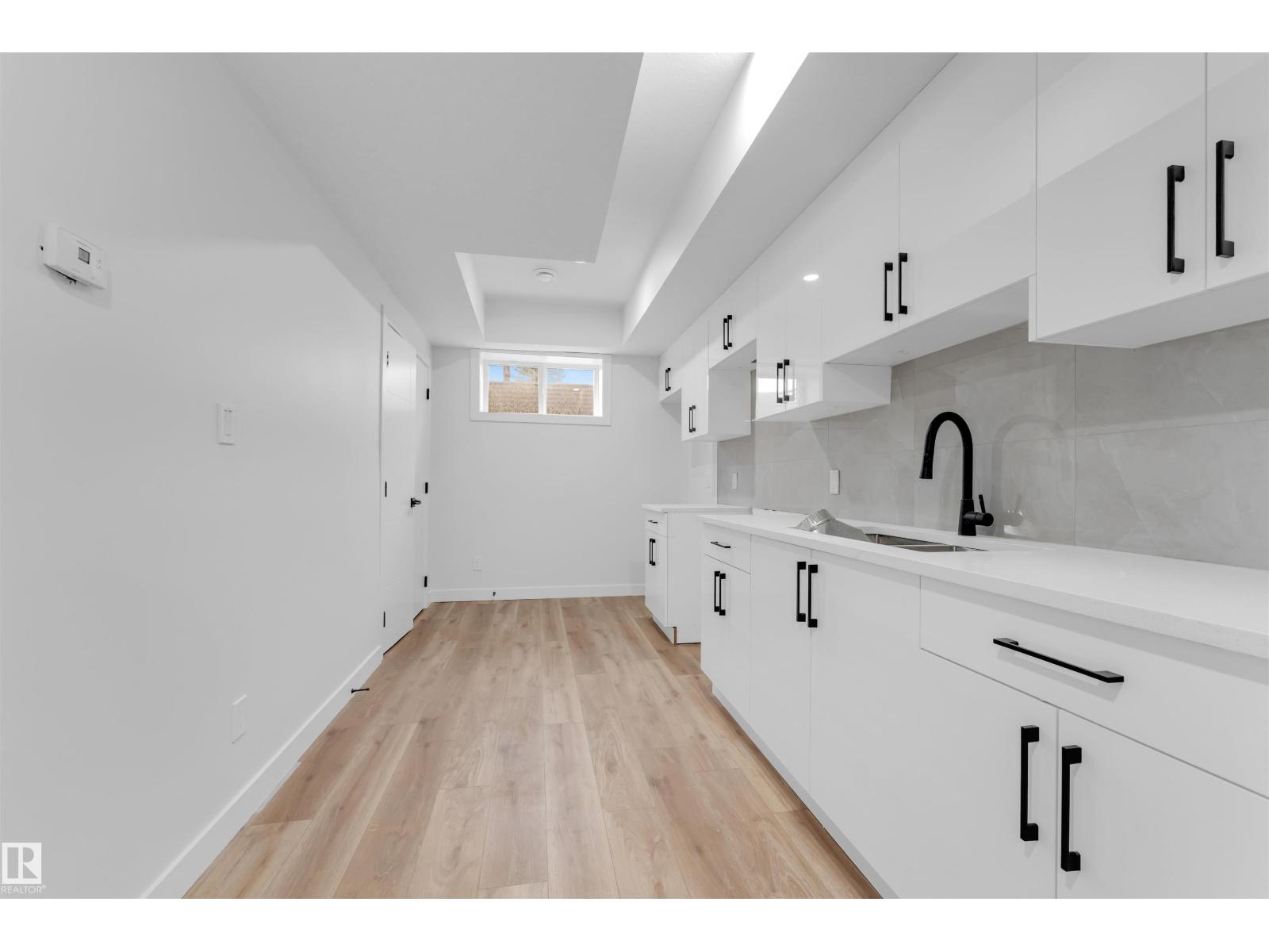 7934 77 Av Nw Property Photo 42