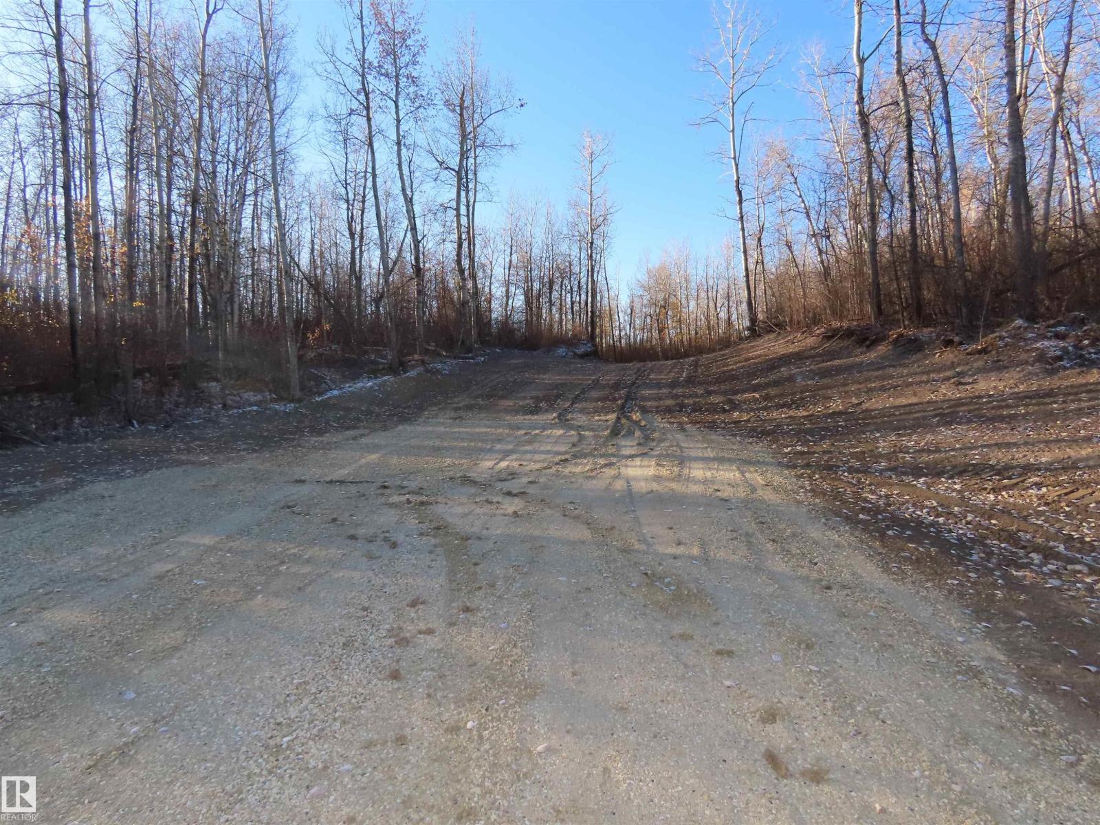 54425 Ste Anne Trail Property Photo 6