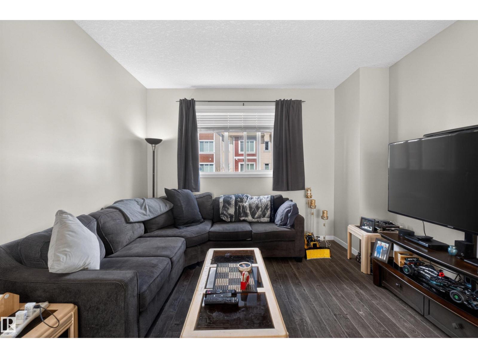 #9 320 Secord Bv Nw Property Photo 9