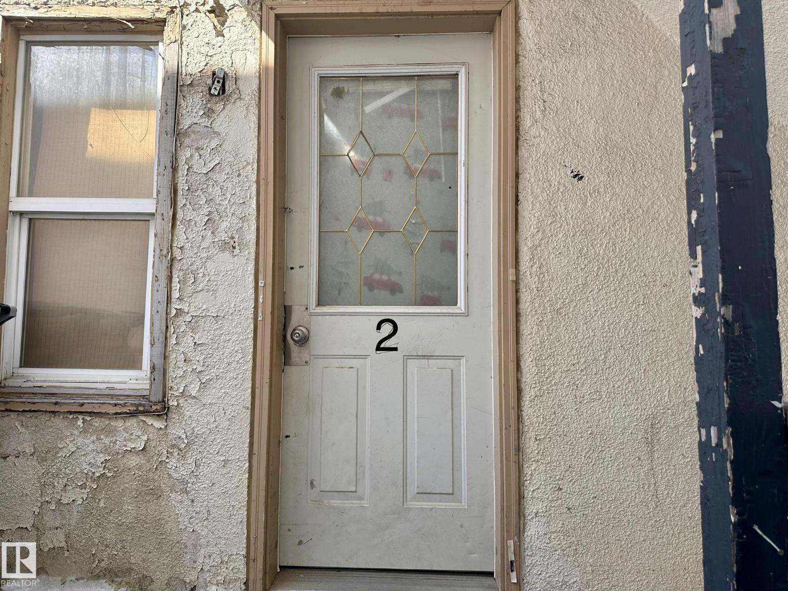 10528 100 Av Property Photo 25