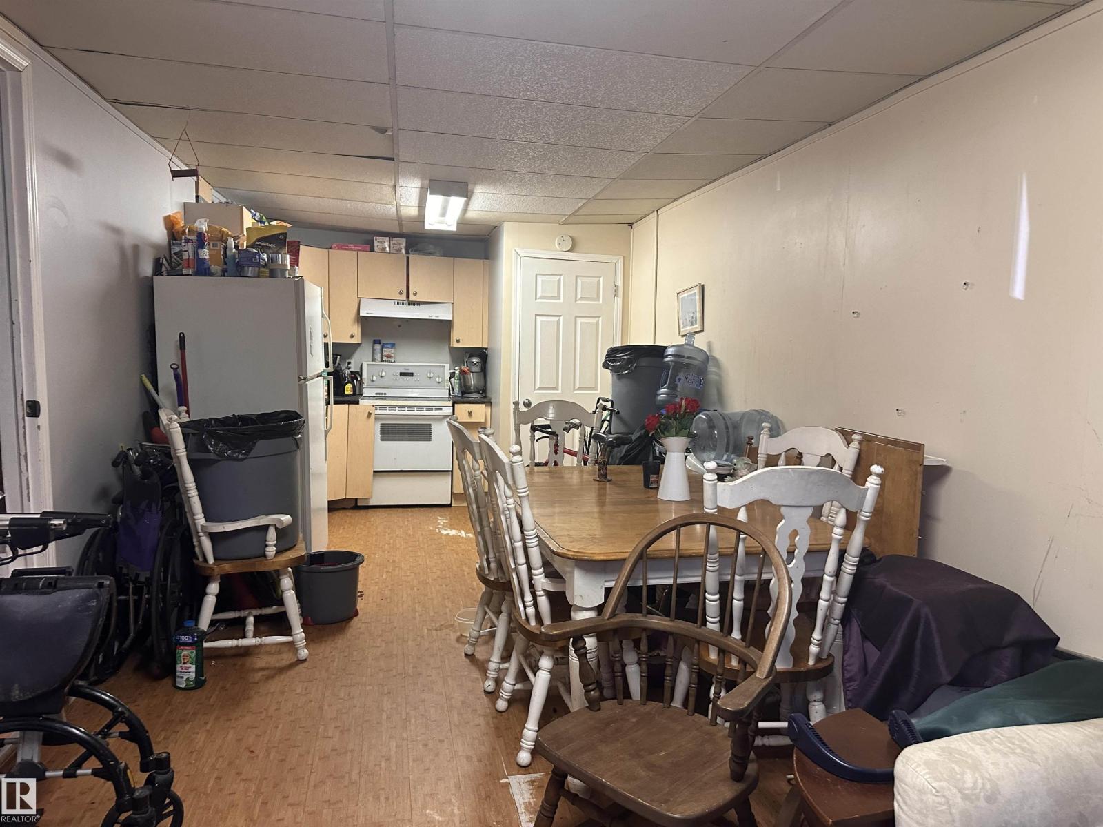 10528 100 Av Property Photo 31