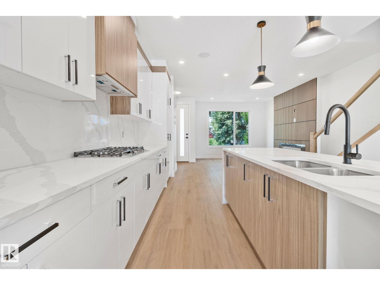 11140 126 St E Nw Property Photo 2