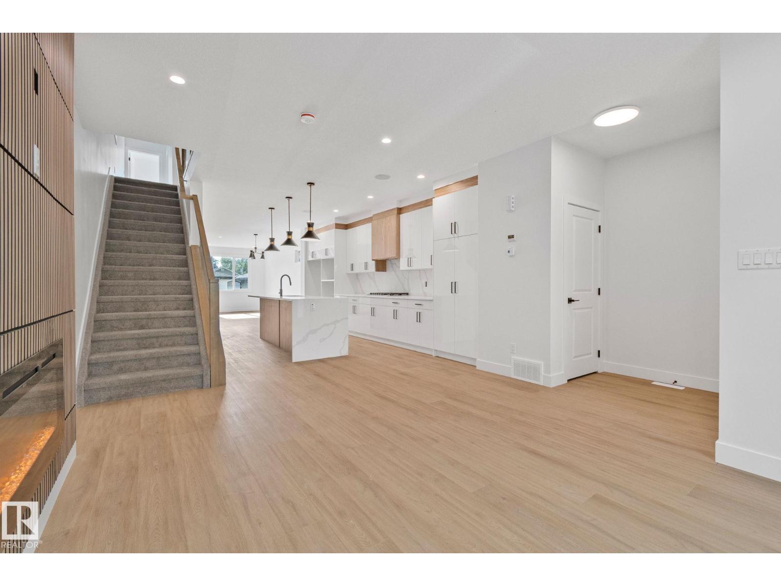 11140 126 St E Nw Property Photo 5