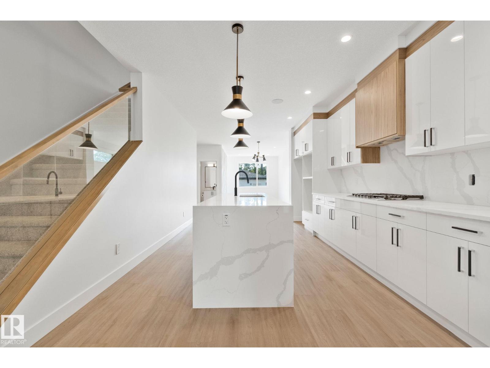 11140 126 St E Nw Property Photo 6