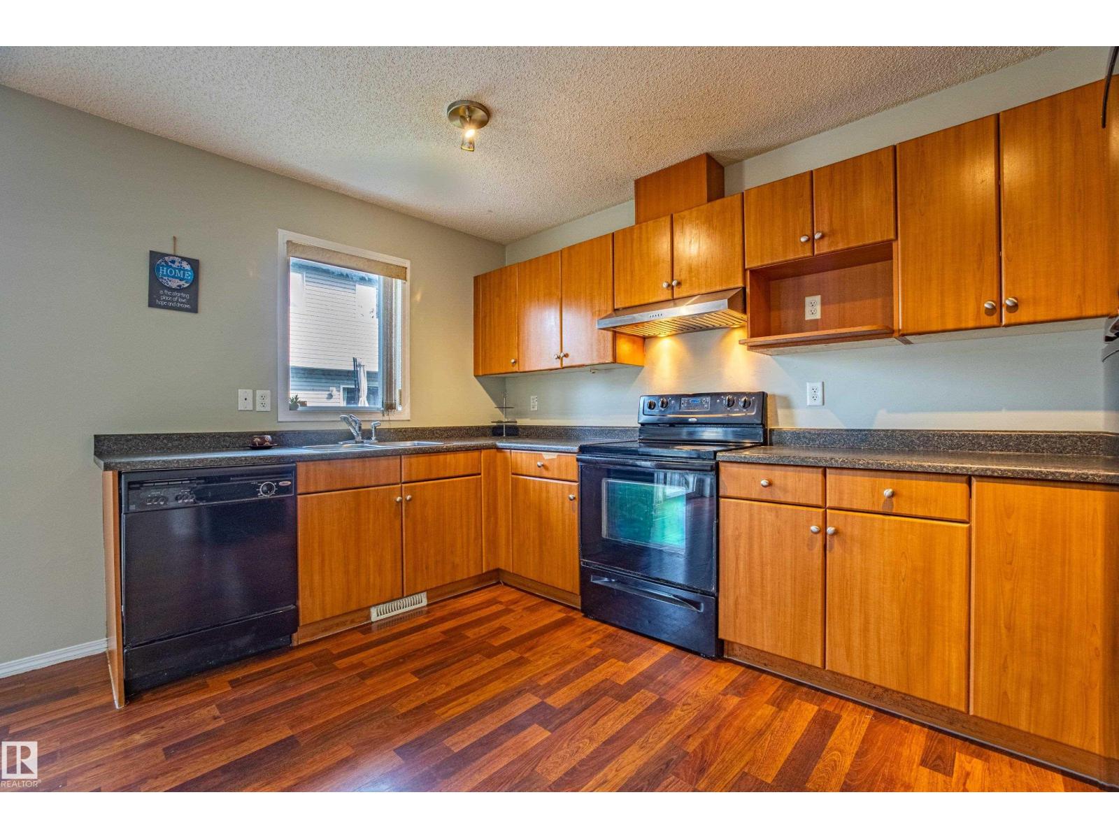 #51, 2503 24 St Nw Property Photo 8