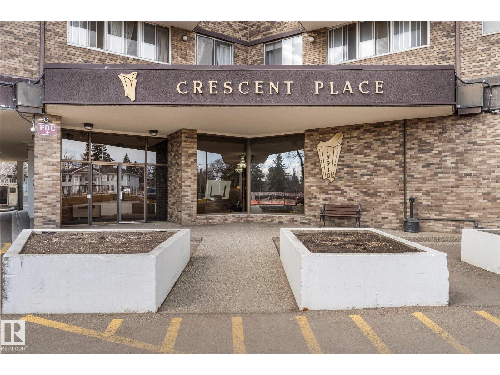 #102 13910 Stony Plain Rd Nw Property Photo 2