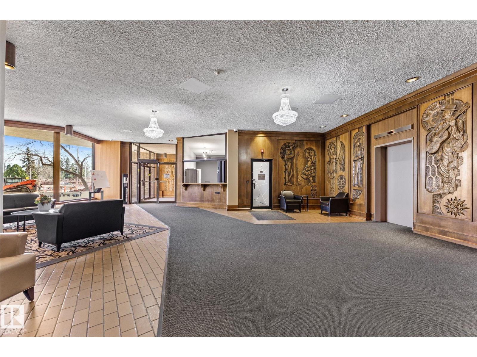 #102 13910 Stony Plain Rd Nw Property Photo 5