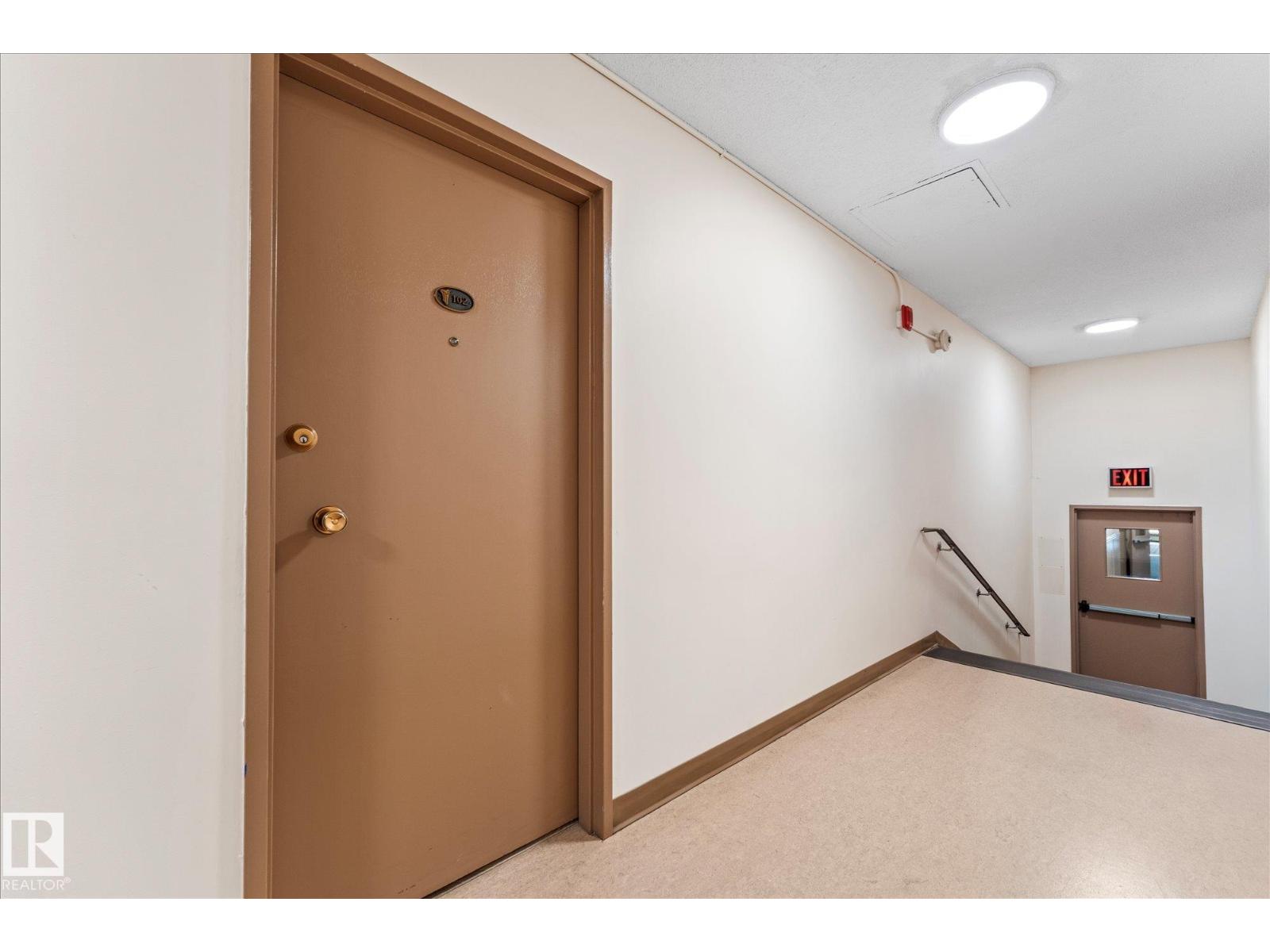#102 13910 Stony Plain Rd Nw Property Photo 10