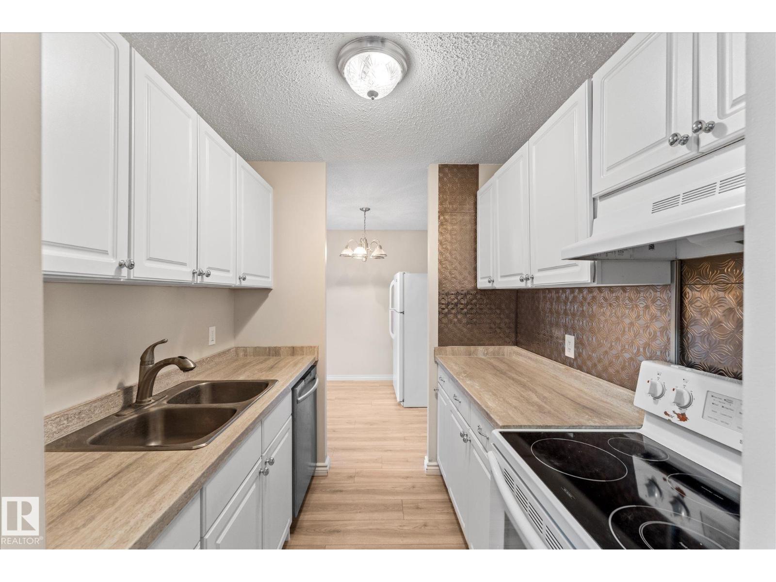 #102 13910 Stony Plain Rd Nw Property Photo 15