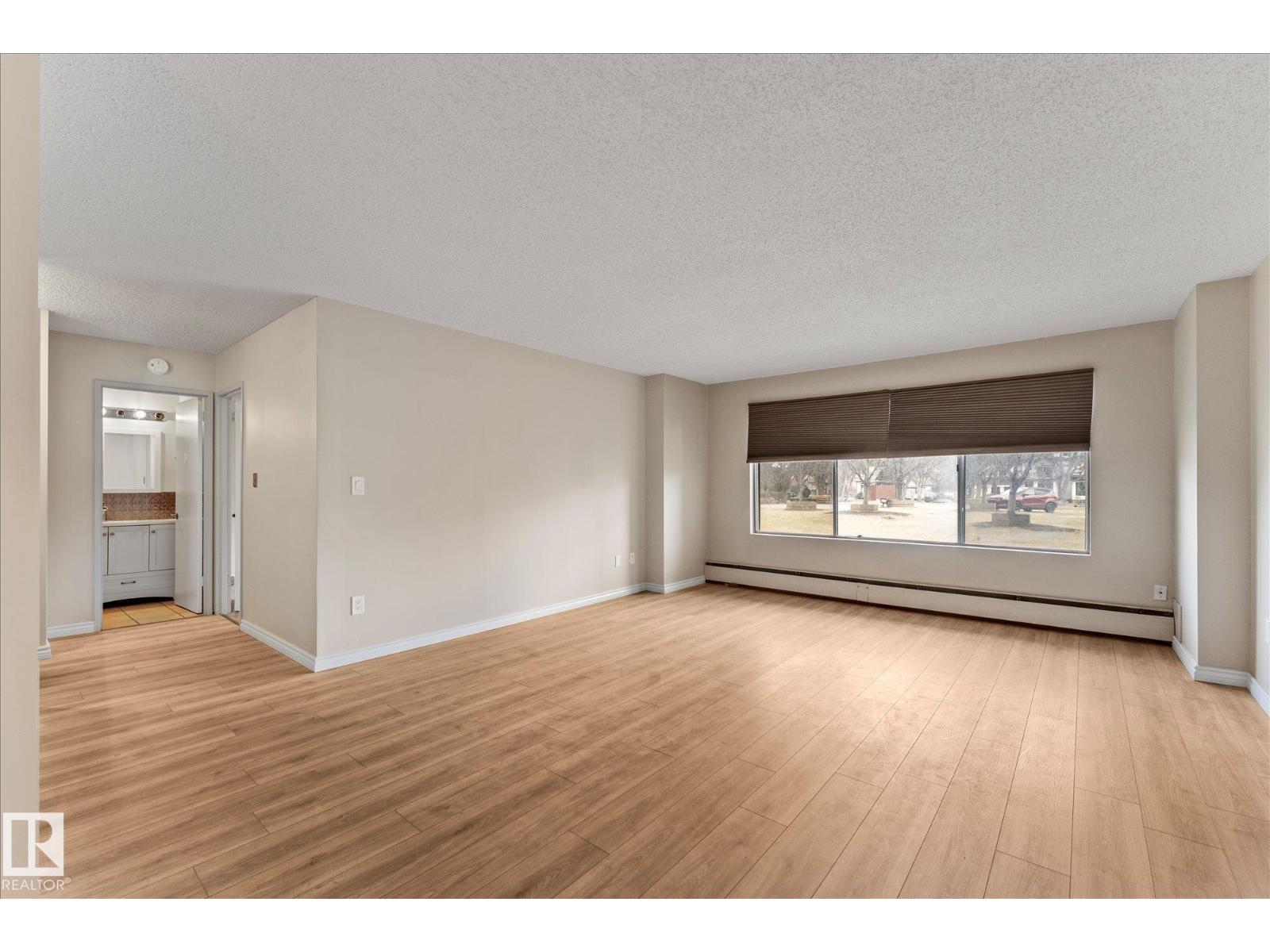 #102 13910 Stony Plain Rd Nw Property Photo 20