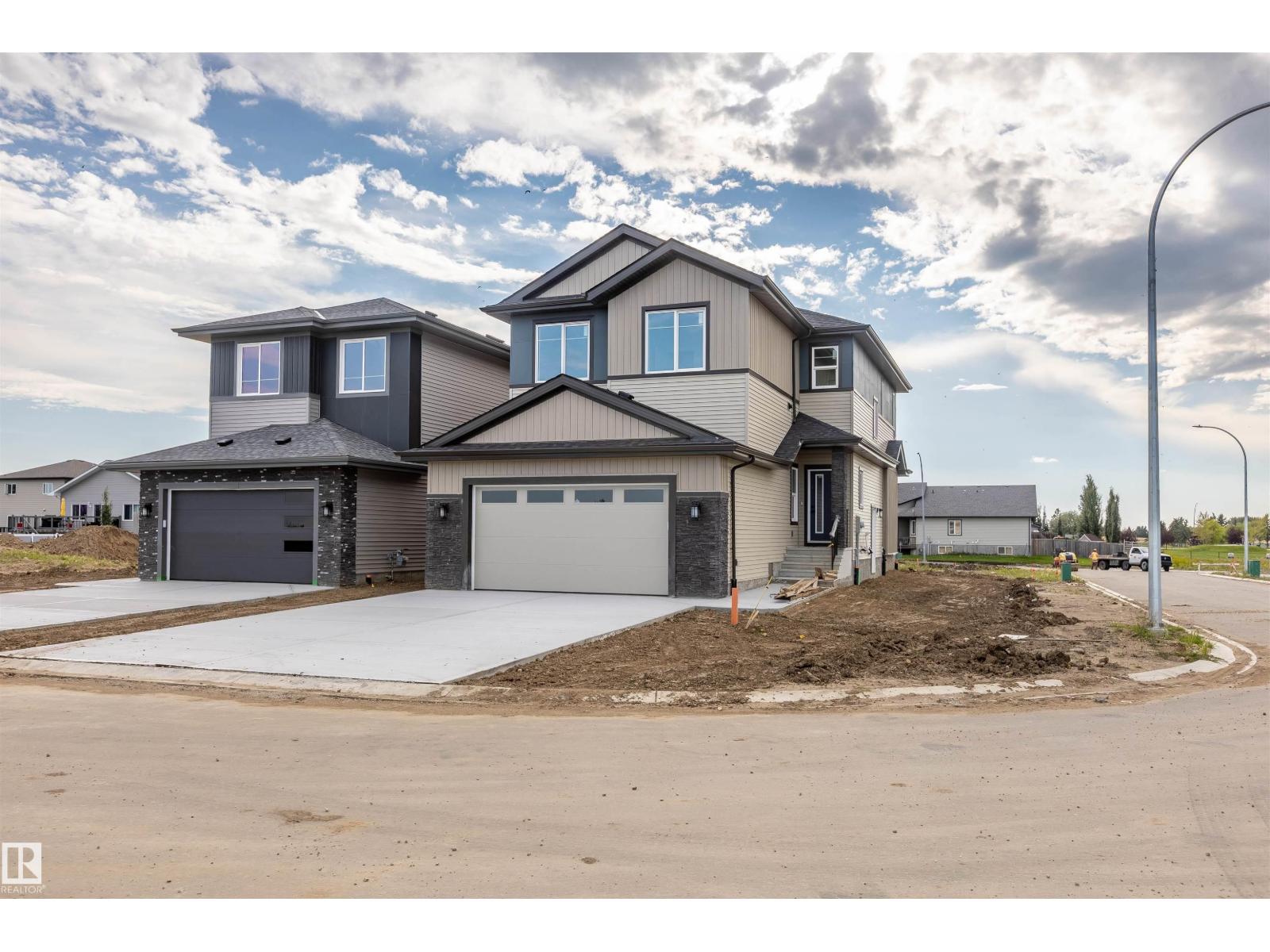 10462 104 St Property Photo 1
