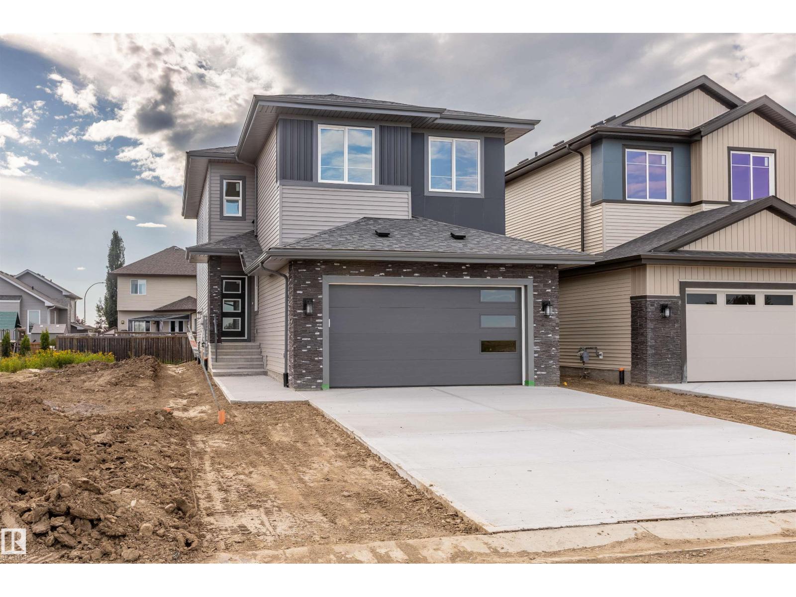 10458 104 St Property Photo 1