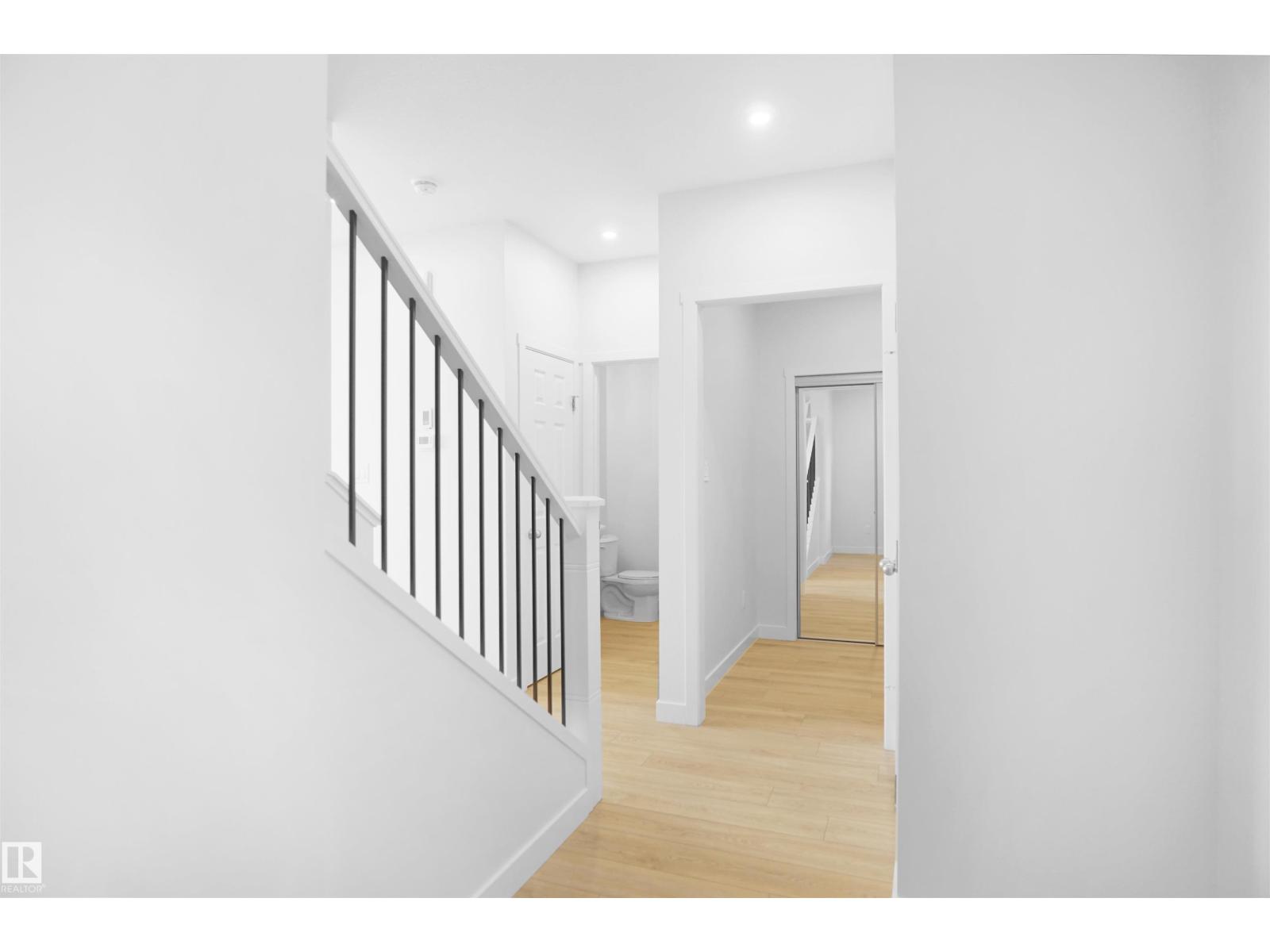 20904 16 Av Nw Property Photo 2