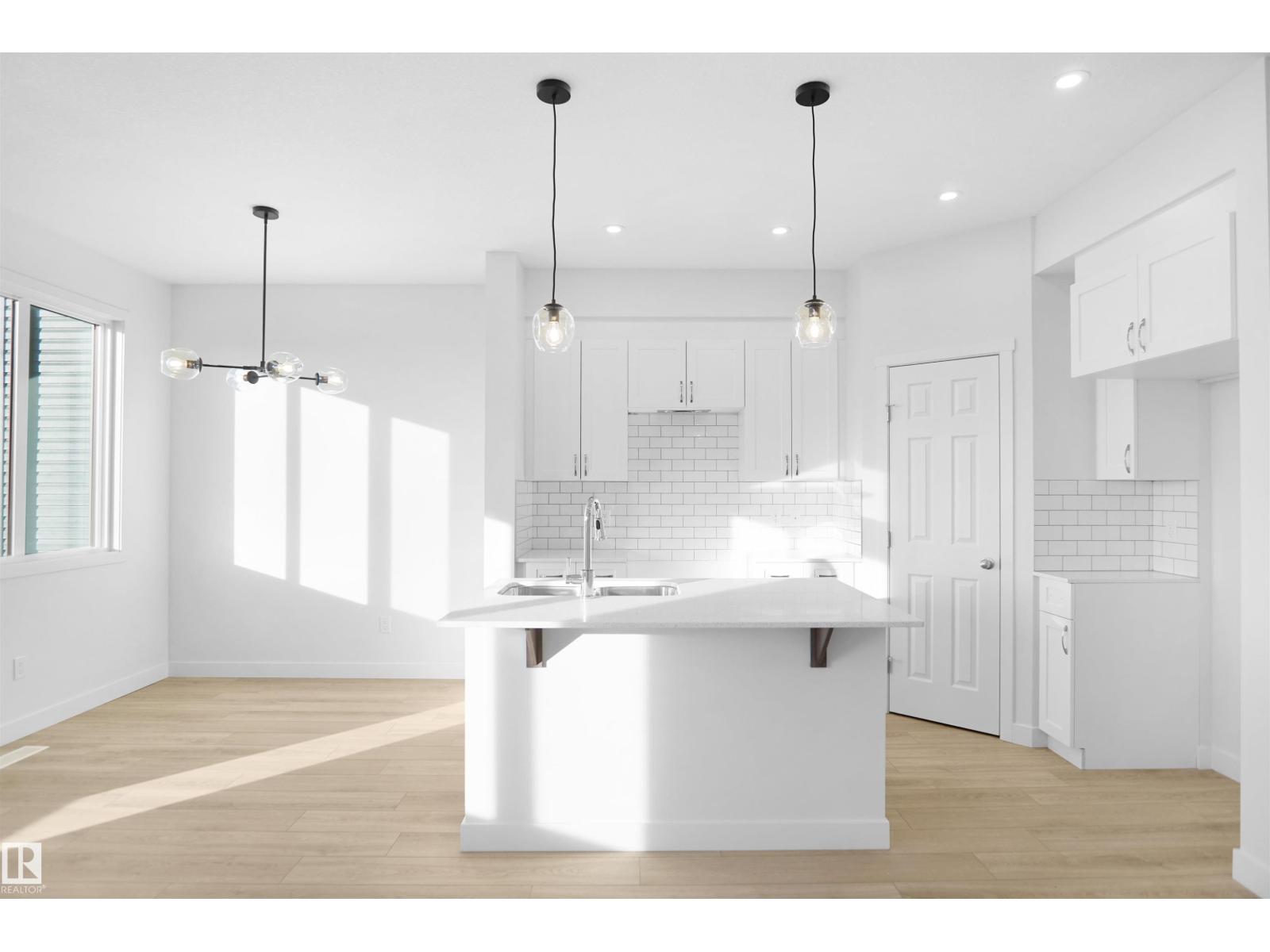 20904 16 Av Nw Property Photo 11
