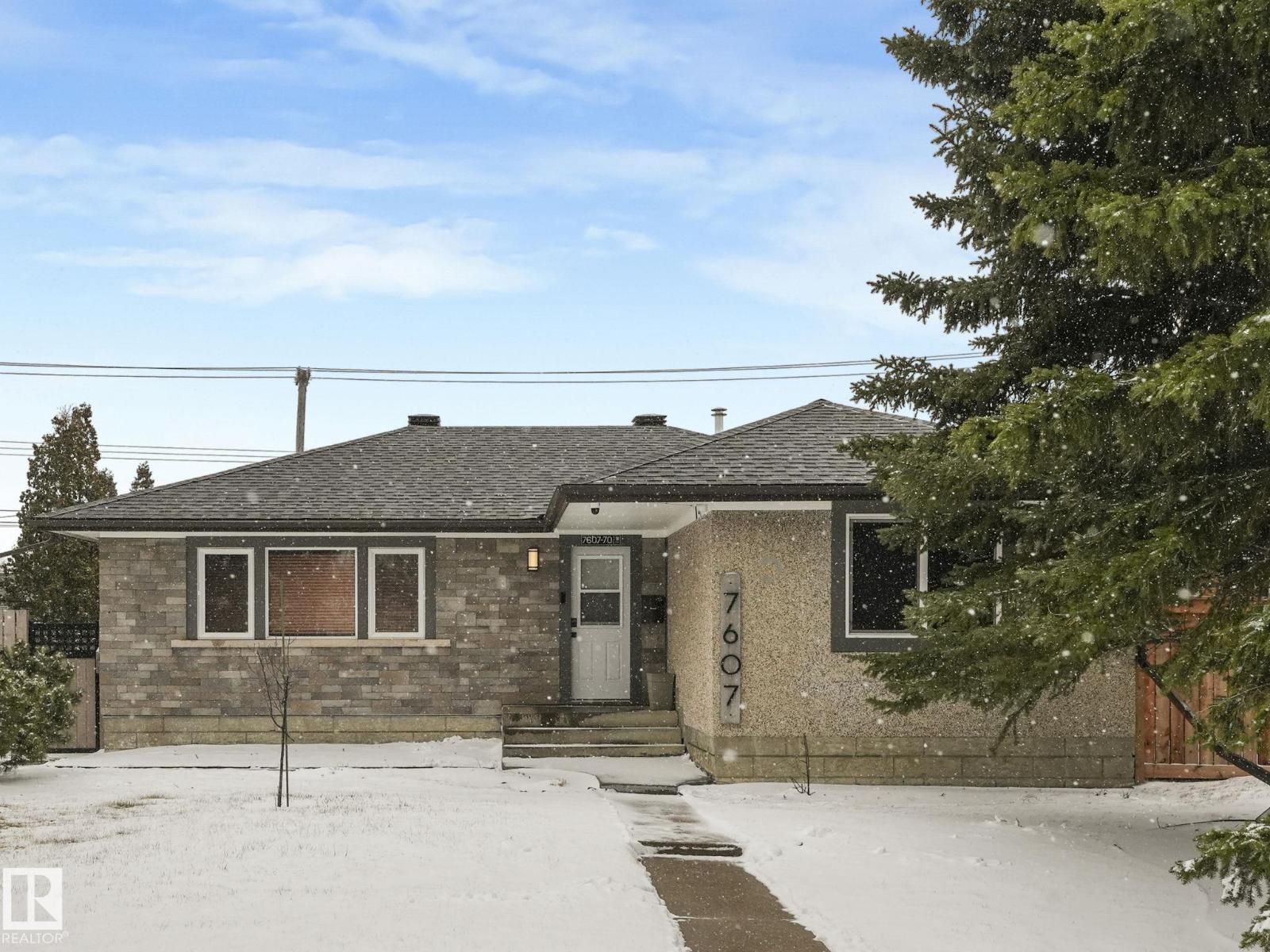7607 70 Av Nw Property Photo 2