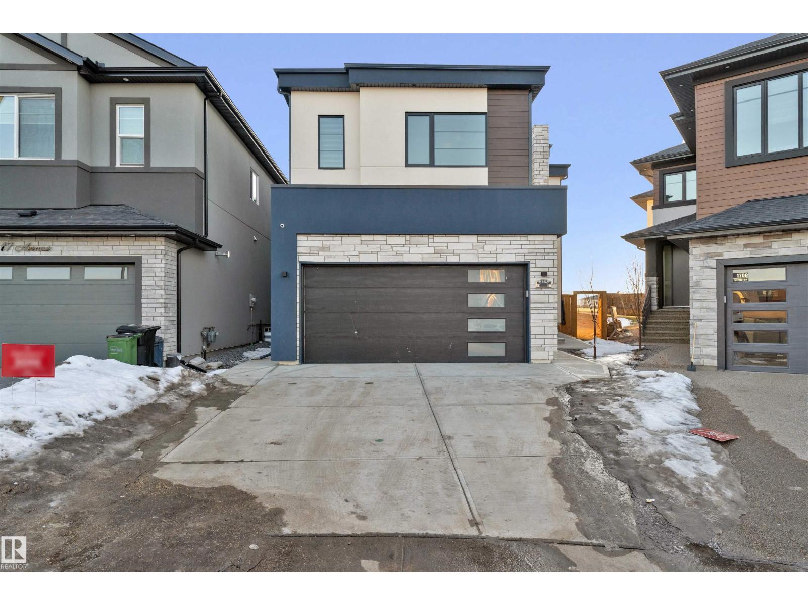 1704 19 St Nw Property Photo 1