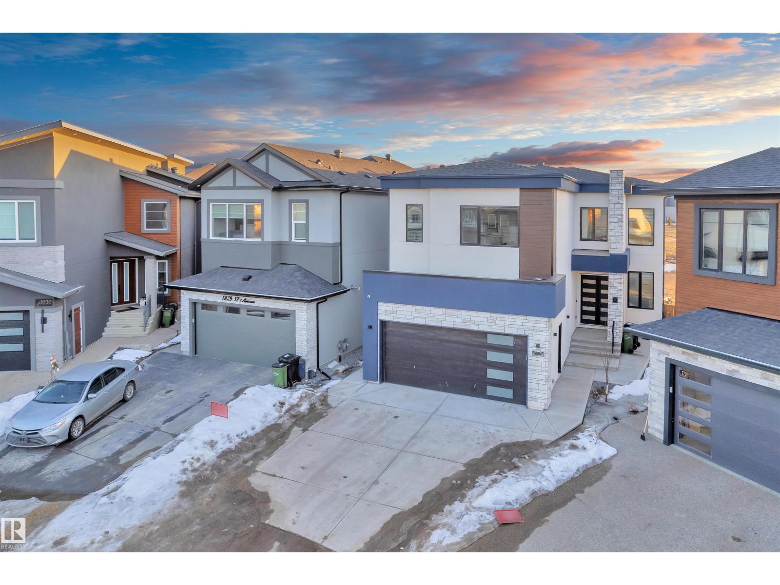 1704 19 St Nw Property Photo 2