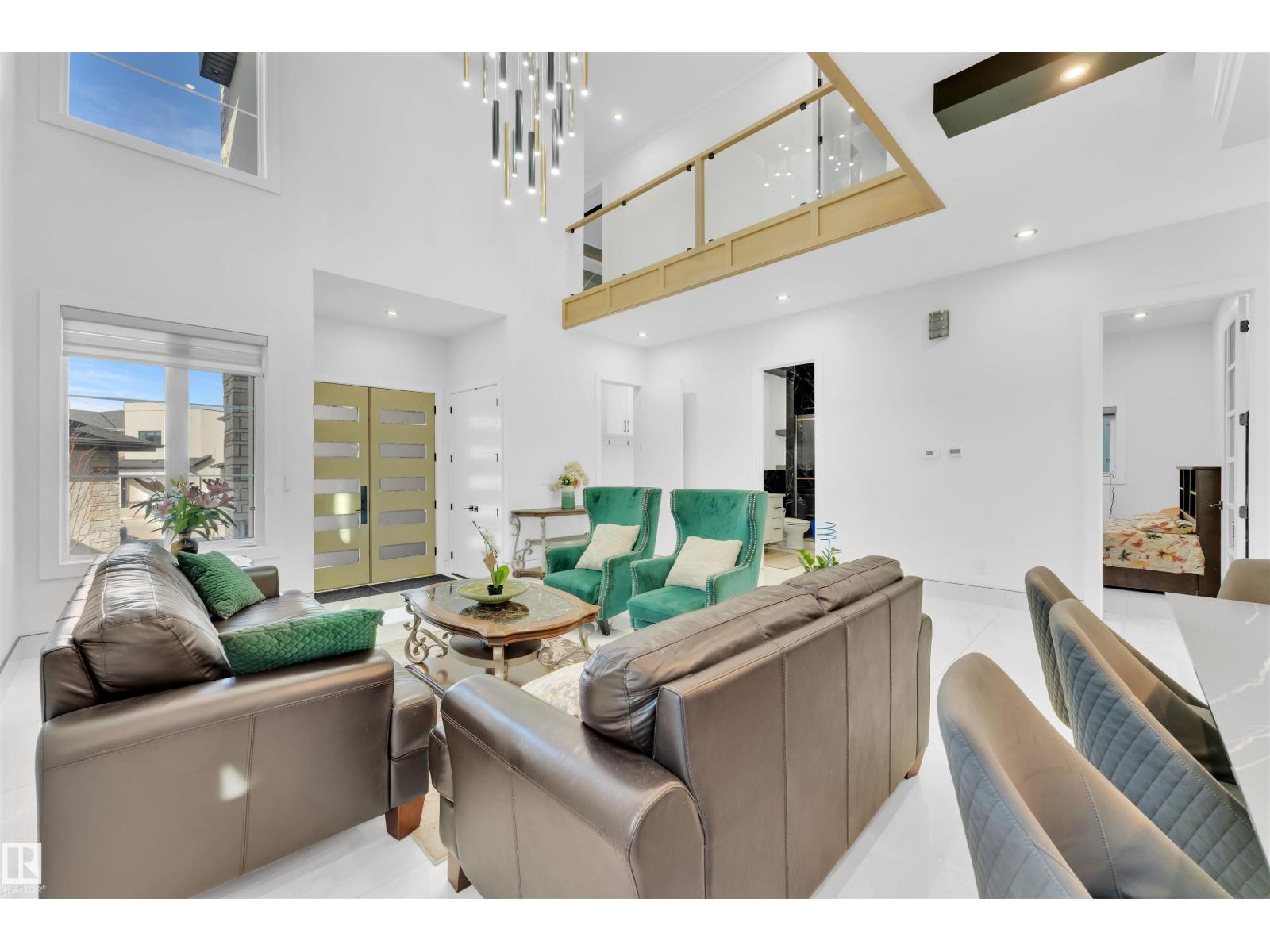 1704 19 St Nw Property Photo 9