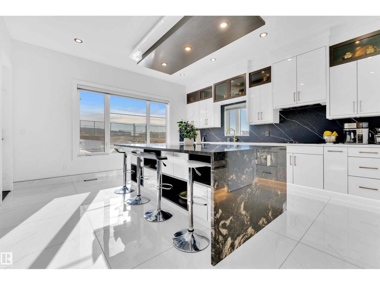 1704 19 St Nw Property Photo 20