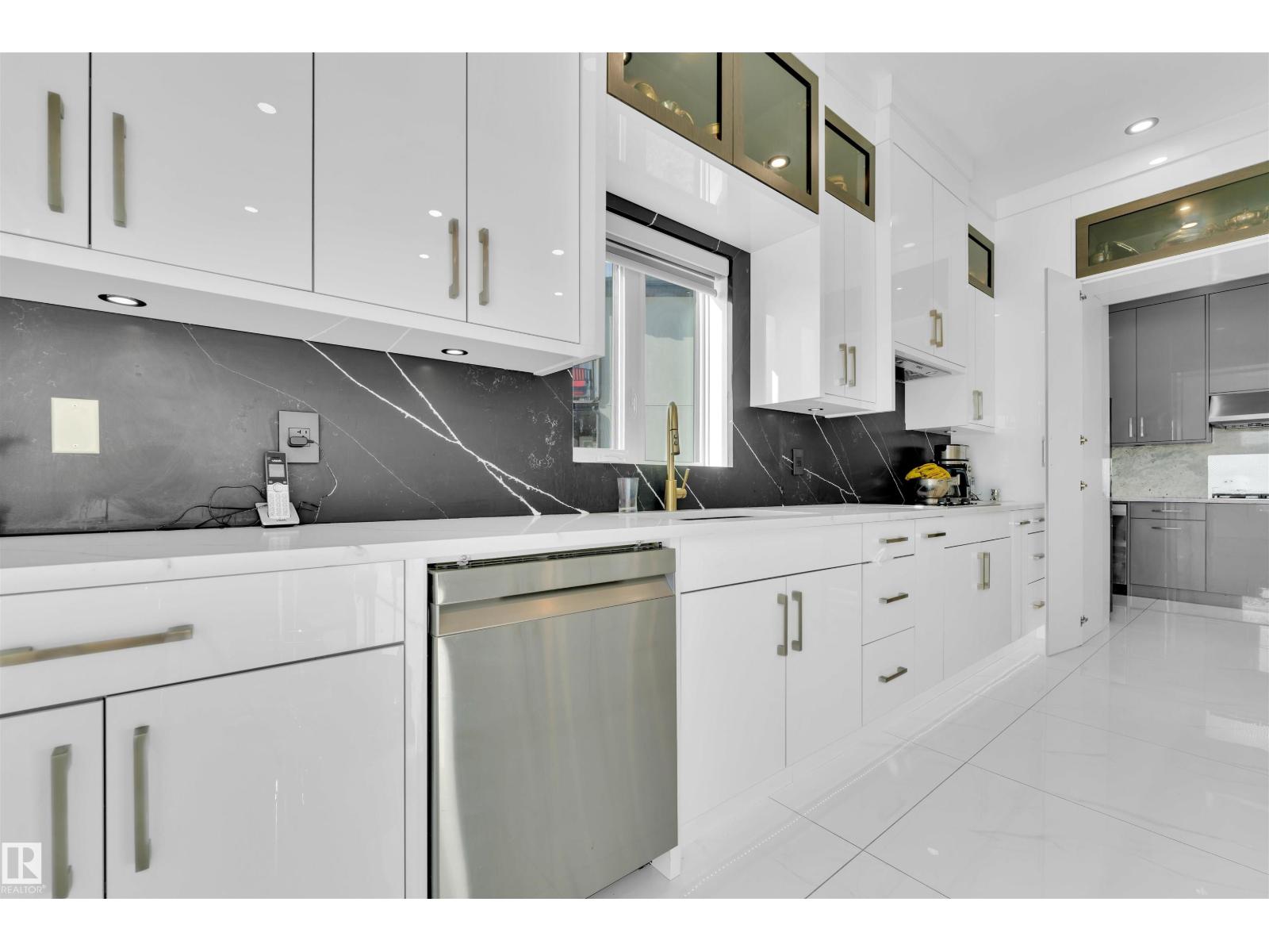 1704 19 St Nw Property Photo 21