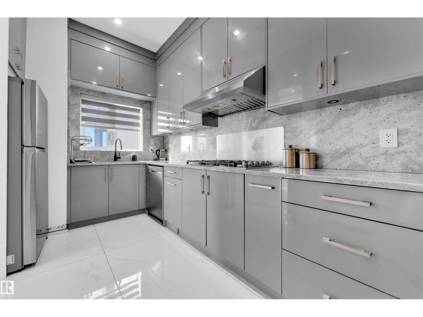 1704 19 St Nw Property Photo 24