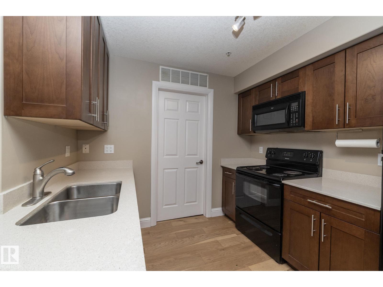 #209 13111 140 Av Nw Property Photo 20