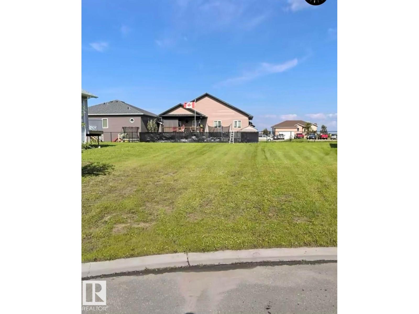 9 Norwood Cl Property Photo 1